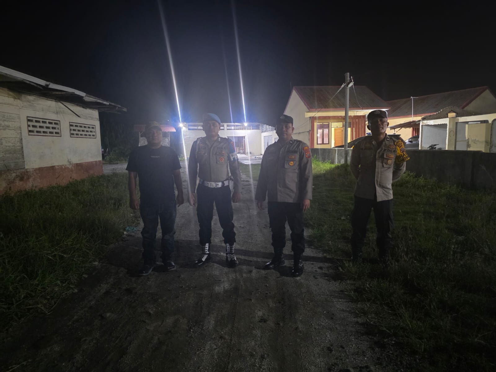 Polsek Medang Deras Gelar Patroli Malam, Antisipasi Kejahatan Dan Kerusuhan Antar Remaja