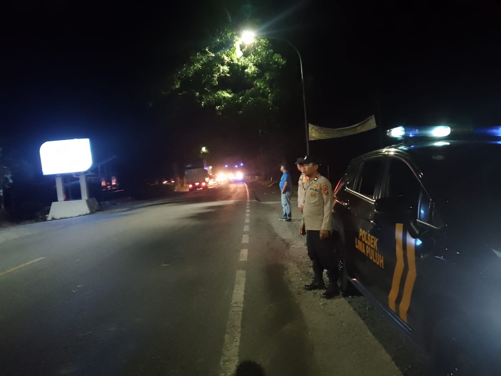 Polsek Lima Puluh Gelar Patroli Mobile, Cegah Tawuran dan Kejahatan Jalanan