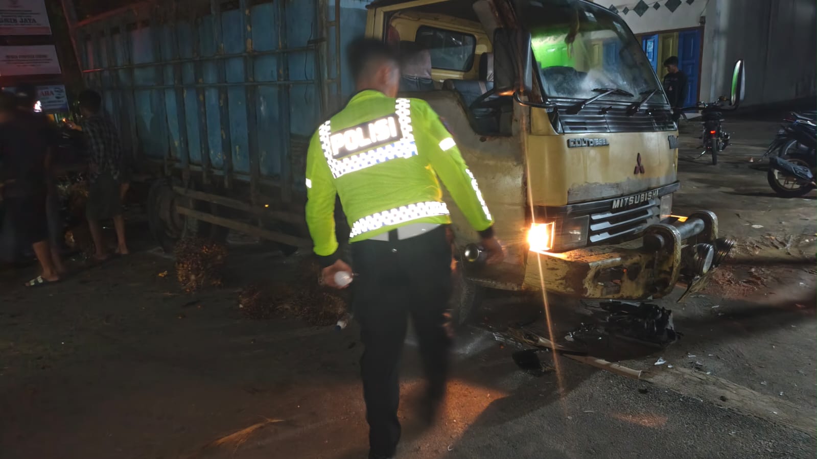 Satlantas Polres Batu Bara Tangani Kecelakaan di Datuk Lima Puluh, Satu Orang Meninggal Dunia