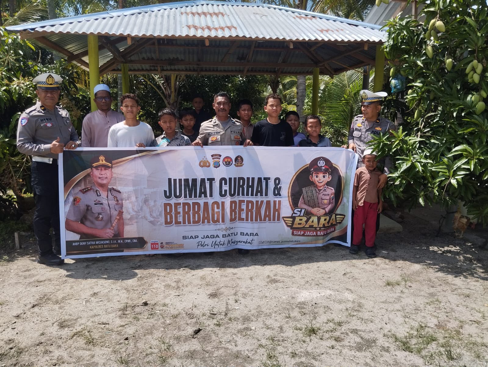 Satlantas Polres Batu Bara Gelar Patroli Lalu Lintas Sekaligus Jumat Berkah di Panti Asuhan Darut Taufiq   
