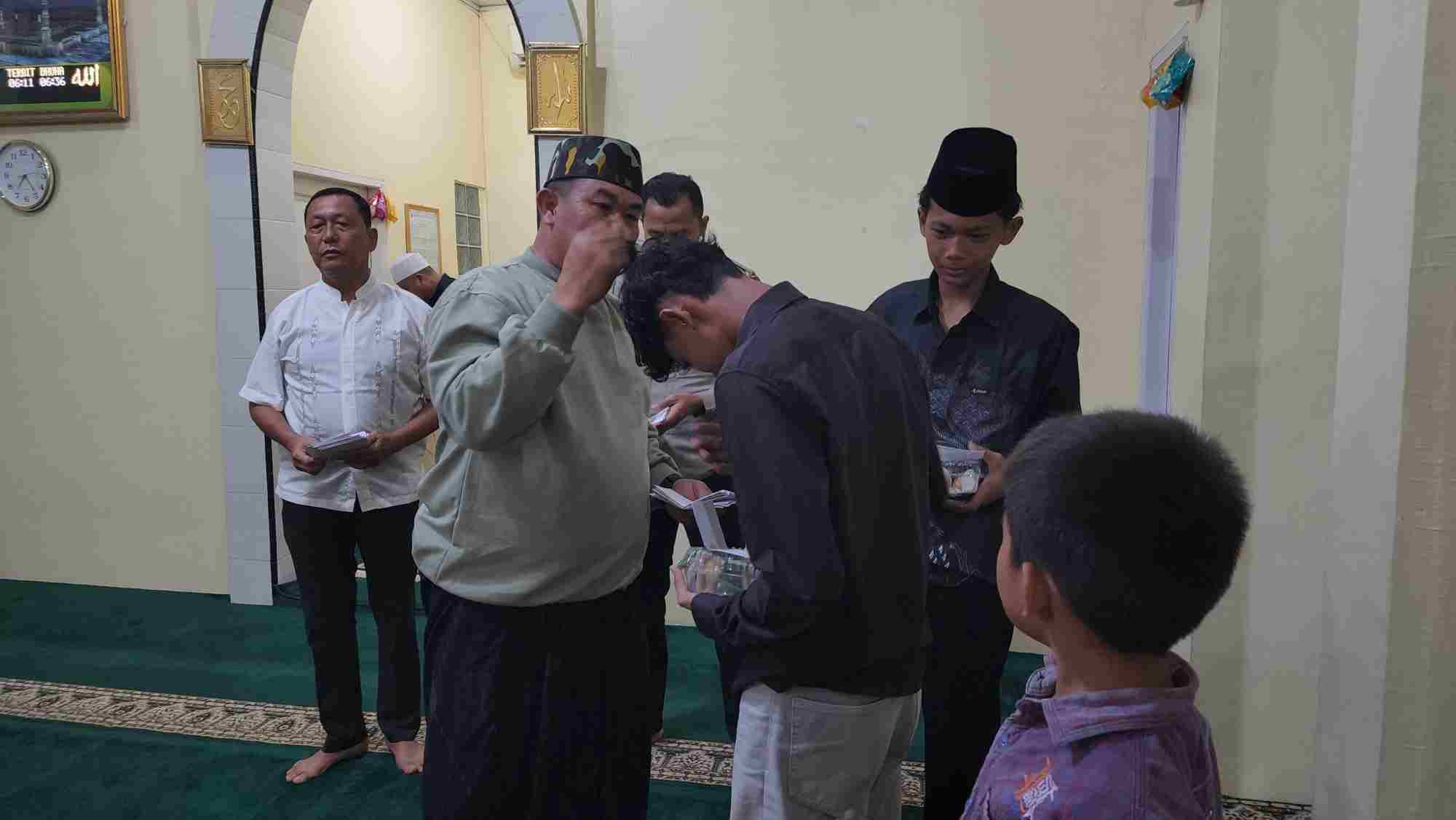 Kapolres Batu Bara Gelar Pengajian dan Santuni 20 Anak Yatim