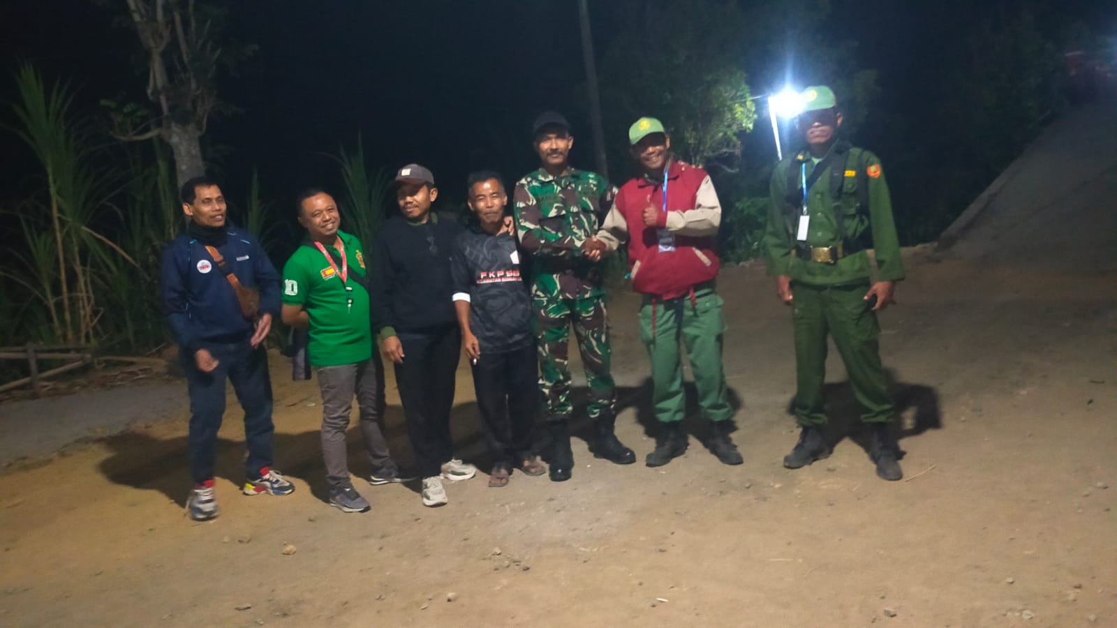 Patroli Malam Cipta Kondisi, Babinsa Koramil 20 Kismantoro Jaga Keamanan Wilayah   