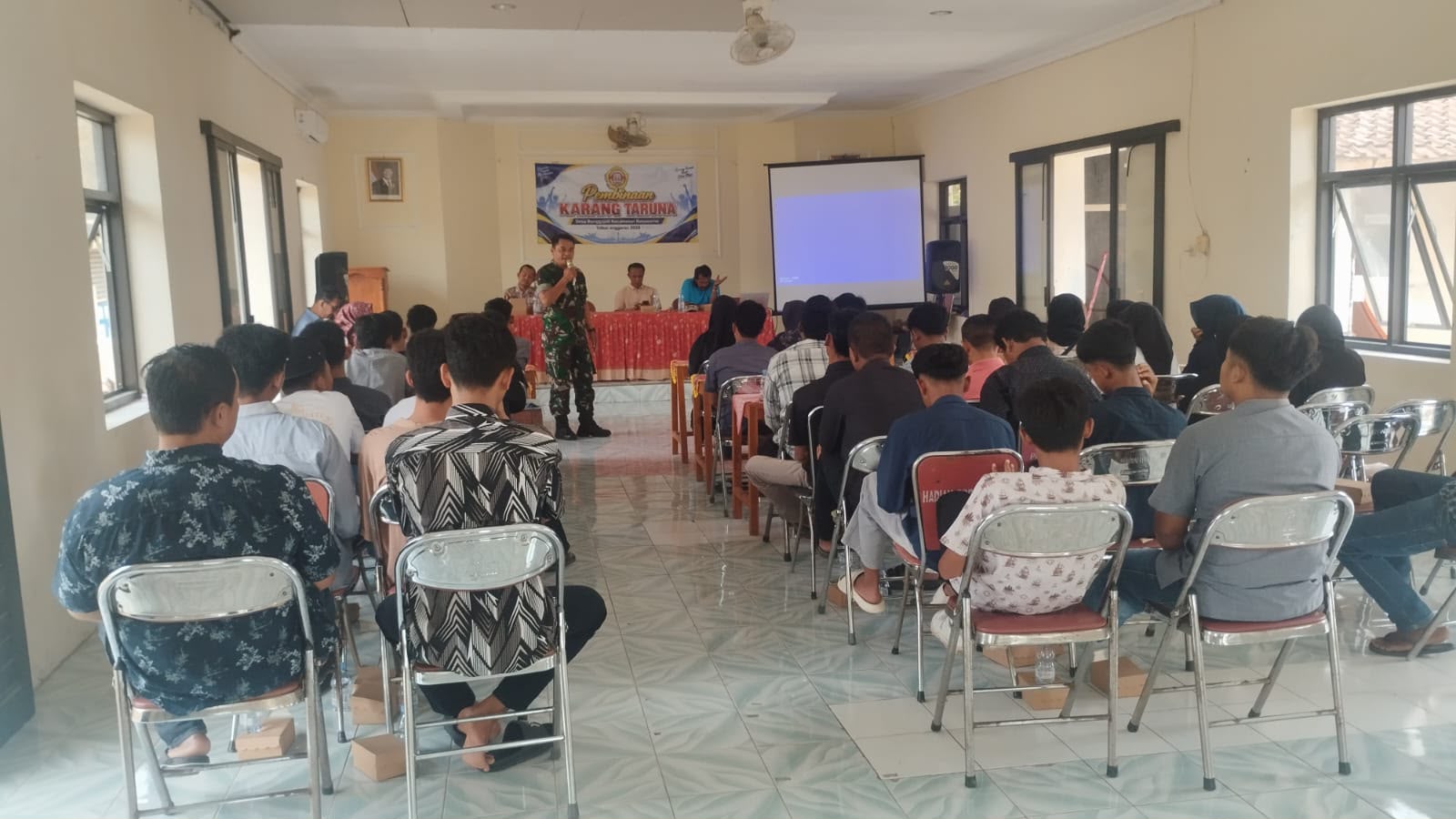 Pembinaan Babinsa Dorong Pemuda Selopuro Aktif Jaga Kamtibmas   
