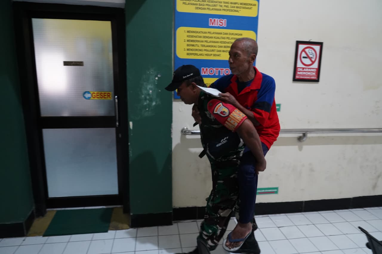 Wujud Nyata Kemanunggalan, Kodim 0808/Blitar Gelar Bakti Sosial Dan Baksoskes Serentak Sambut HUT Ke-81 TNI   