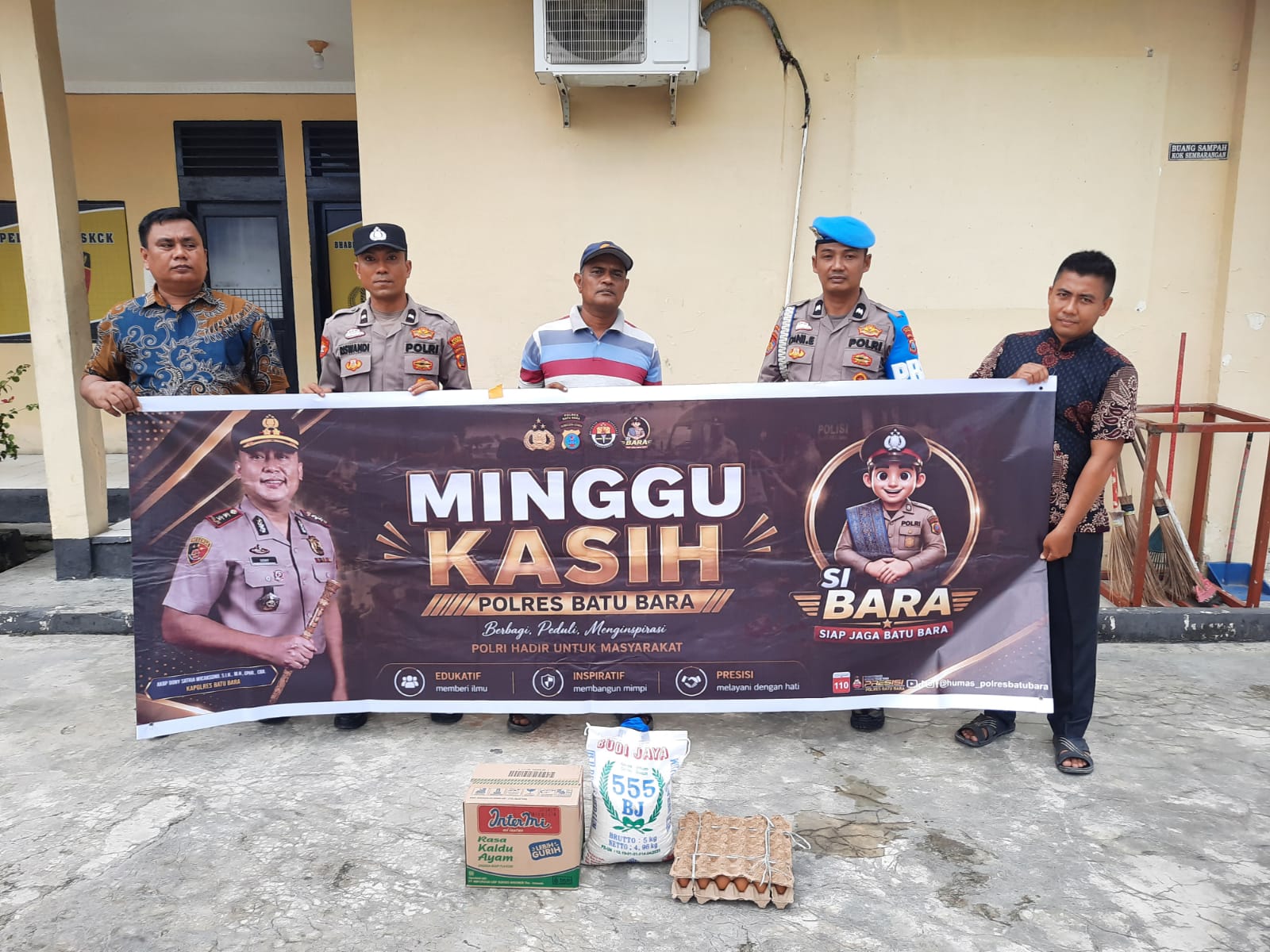 Polres Batu Bara Gelar Minggu Kasih, Salurkan Sembako dan Sampaikan Pesan Kamtibmas   